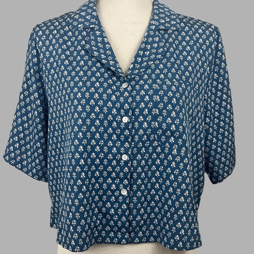 Haute Hippie Women's M Blue White Floral Motif Crop Top Button-Up Blouse